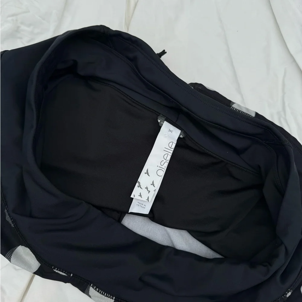 Oiselle Athletic Shorts - Picture 7 of 8